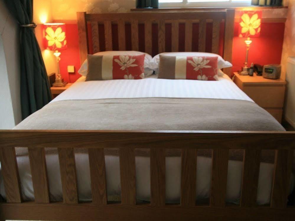 The Belfry At Yarcombe Bed & Breakfast Bagian luar foto