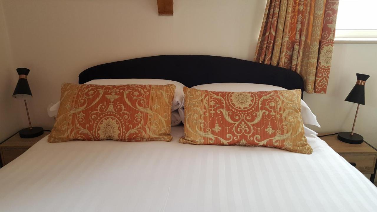 The Belfry At Yarcombe Bed & Breakfast Bagian luar foto